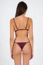 Load image into Gallery viewer, Model Back: Rio De Sol Set Set Barolo Tri-Fixo California