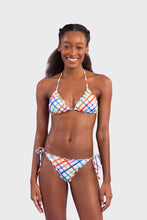 Load image into Gallery viewer, Model Front: Rio De Sol Set Set Square Frufru-Fio
