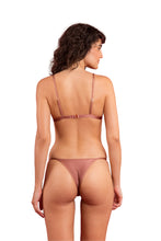 Load image into Gallery viewer, Model Back: Rio De Sol Top Top Shimmer-Copper Tri-Fixo