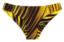 Load image into Gallery viewer, Product Front: Rio De Sol Bottom Calcinha Mlonga Luxor