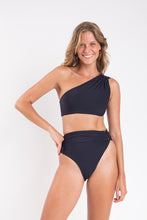 Load image into Gallery viewer, Model Front: Rio De Sol Top Top Nero Zadar