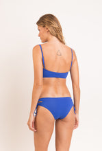 Load image into Gallery viewer, Model Back: Rio De Sol Bottom Bottom Oceano Madrid