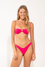 Load image into Gallery viewer, Model Front: Wednesday In Hawaii By Rio De Sol Top Top Guava Shell