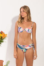 Load image into Gallery viewer, Image 07: Rio De Sol Set Set Fresh-Day Balconet Madrid