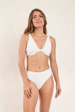 Load image into Gallery viewer, Image 06: Rio De Sol Set Set Sand-White Chantal Kora