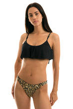 Load image into Gallery viewer, Model Front: Rio De Sol Top Top Leopardo Black Babado