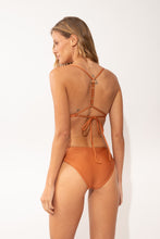 Load image into Gallery viewer, Model Back: Rio De Sol Bottom Bottom Shimmer-Nocciola Essential-Comfy
