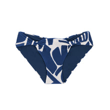 Load image into Gallery viewer, Product Front: Rio De Sol Bottom Bottom Pottery Mel-Comfy
