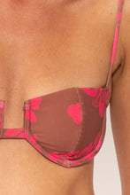 Load image into Gallery viewer, Image 06: Wednesday In Hawaii By Rio De Sol Top Top Pua-Coco-Guava Shell
