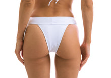 Load image into Gallery viewer, Image 06: Rio De Sol Bottom Bottom Cloque Branco Tri Cos

