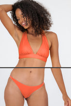 Load image into Gallery viewer, Gallery: Rio De Sol Set Set Light-Peach Halter-Cos Leblon-Fio
