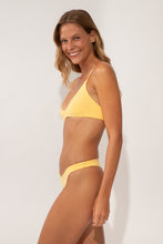 Load image into Gallery viewer, Image 04: Wednesday In Hawaii By Rio De Sol Bottom Bottom Lilikoi Sunset
