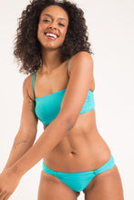 Load image into Gallery viewer, Image 04: Rio De Sol Set Set Nanai Bandeau-Reto Mel-Comfy
