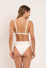 Load image into Gallery viewer, Top Sand-Chantilly Alba
